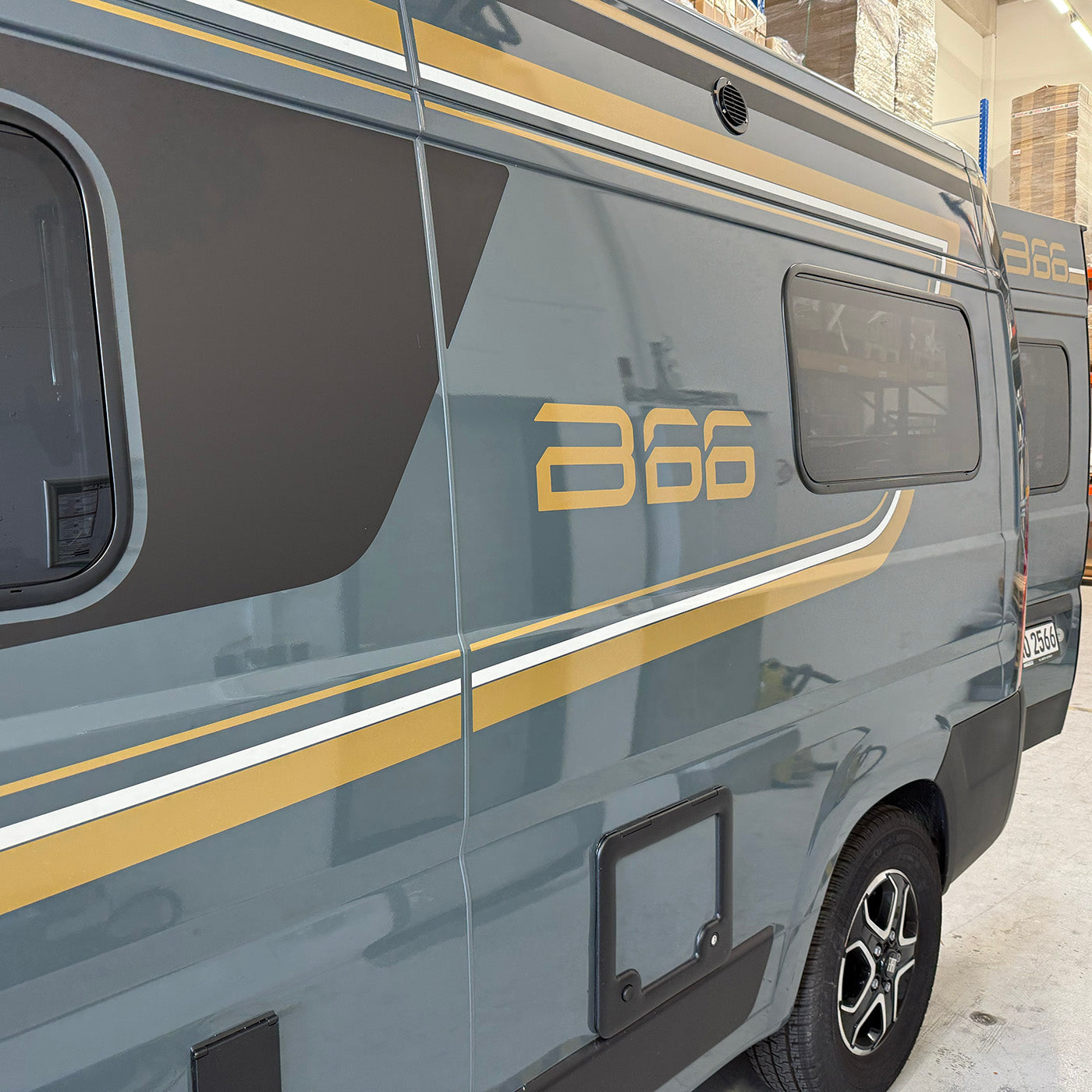 Rear pull-out for Bürstner Campeo "B66" | Heavy-duty pull-out eurobox optimized